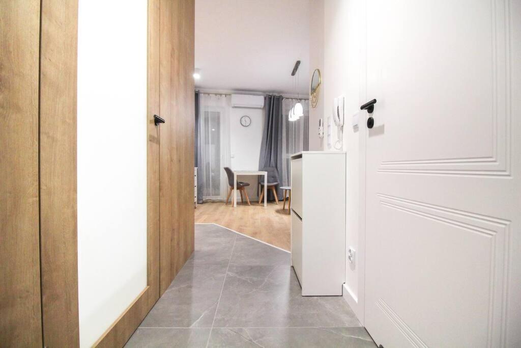 Funkcjonalny Apartament W Budynku Z Tarasem-Wawel Красков Екстериор снимка